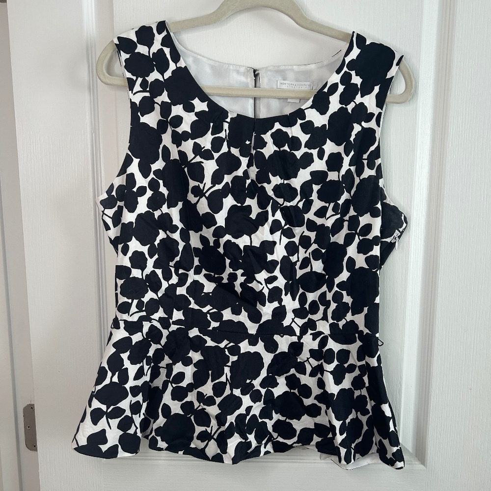 NY&Co Black White Floral Peplum Top | Workwear Chic